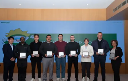 Cobrando impulso hacia un futuro compartido: SUNTREE concluye con éxito la «Cumbre de Estrategia y Reconocimiento a Agentes 2025» —«Poder hacia la luz»— en Chengdu.